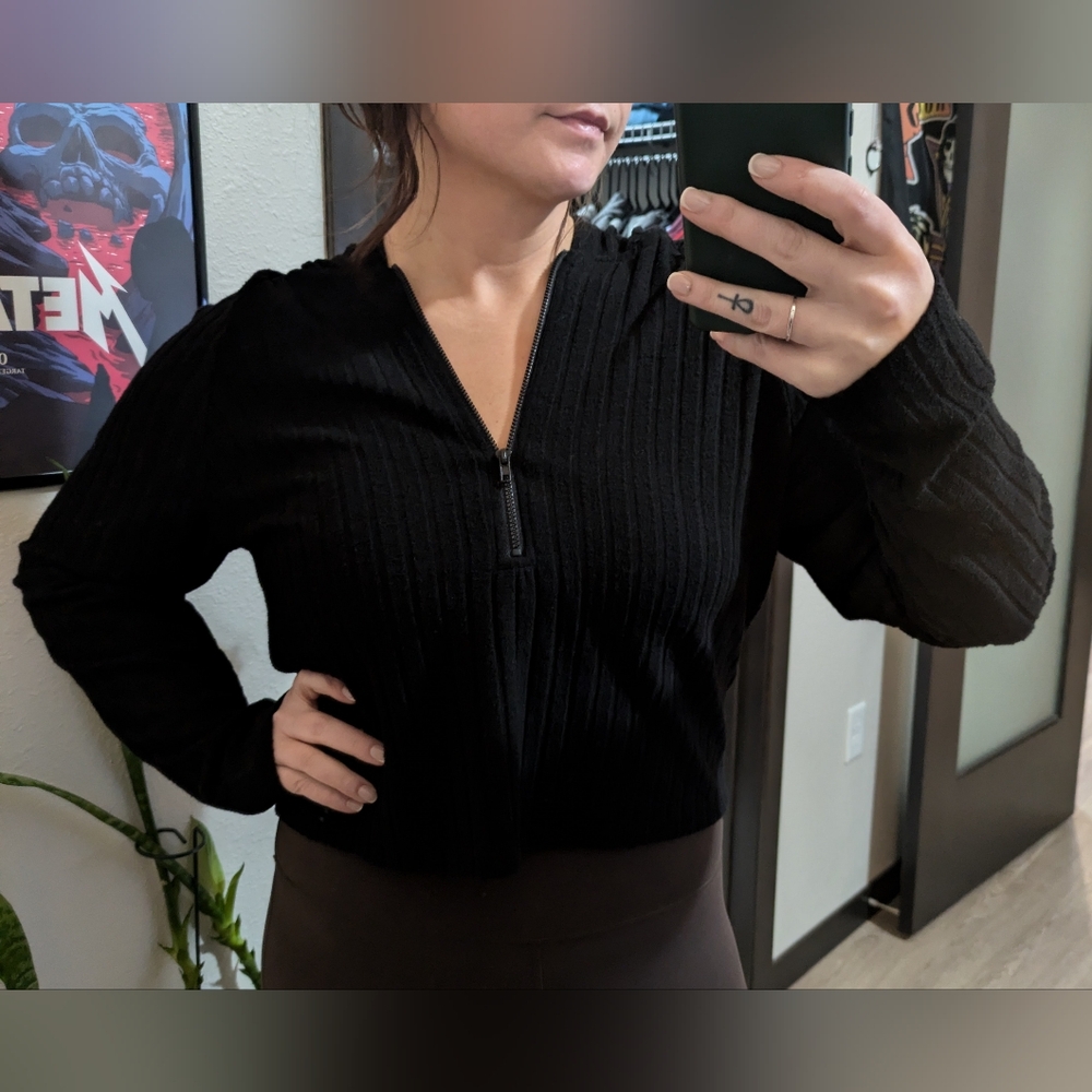Black Cropped Quarter-Zip